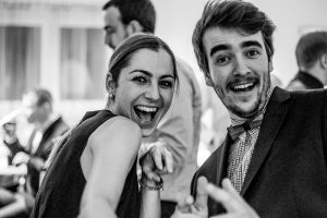 fotografování plesu, jak fotit ples, hokej, HC čerti křepenice, obec křepenice, ples, výhry, prohry,alkohol, skupina RELAX, tombola, černobílé fotky,panáky,