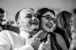 fotografování plesu, jak fotit ples, hokej, HC čerti křepenice, obec křepenice, ples, výhry, prohry,alkohol, skupina RELAX, tombola, černobílé fotky,panáky,