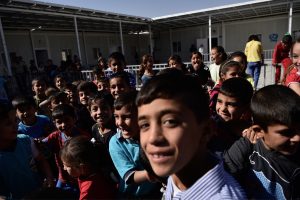 Stanislav Krupař, Jezídské děti ve škole v Bersive, Irák, minimální příspěvek: 3000 Kč