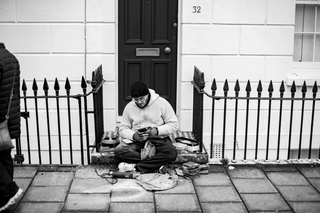 worker, brighton, hove, sussex, united kingdom, east dean, rottingdean. seven sisters, 7sisters, street photography , landscape photography, bw, belle tout, birling gap, south down national park, brighton photo walk