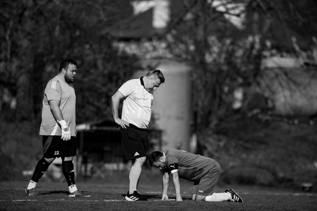 fk hyskov, cembrit beroun, fotbal, 8 liga, zápas, vesnicky fotbal, hyskov, beroun, sportovní fotografie, krenek