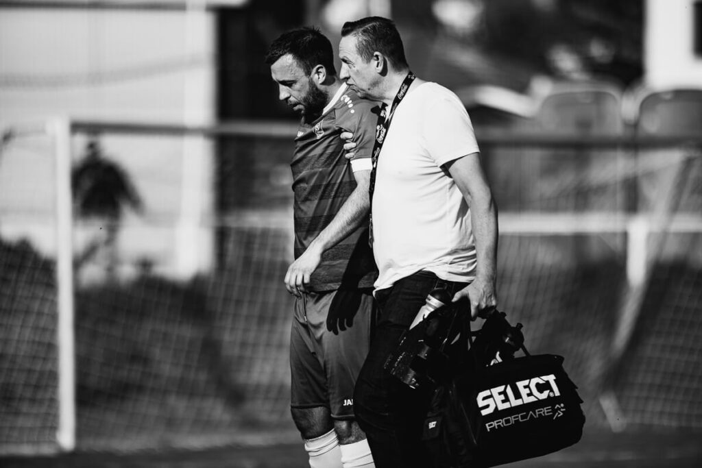 fk hyskov, cembrit beroun, fotbal, 8 liga, zápas, vesnicky fotbal, hyskov, beroun, sportovní fotografie, krenek