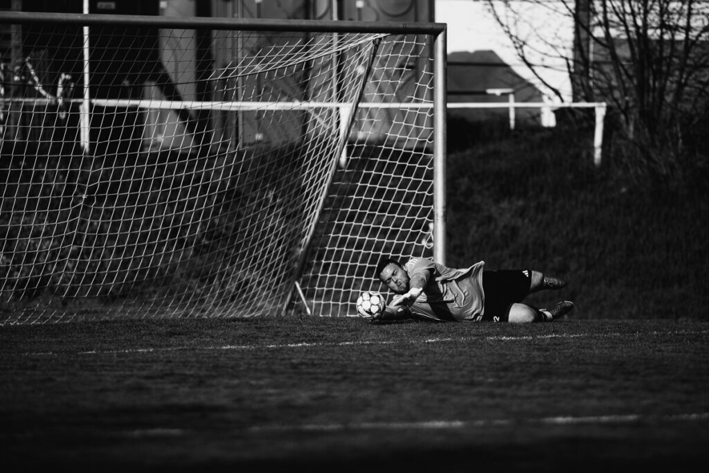 fk hyskov, cembrit beroun, fotbal, 8 liga, zápas, vesnicky fotbal, hyskov, beroun, sportovní fotografie, krenek