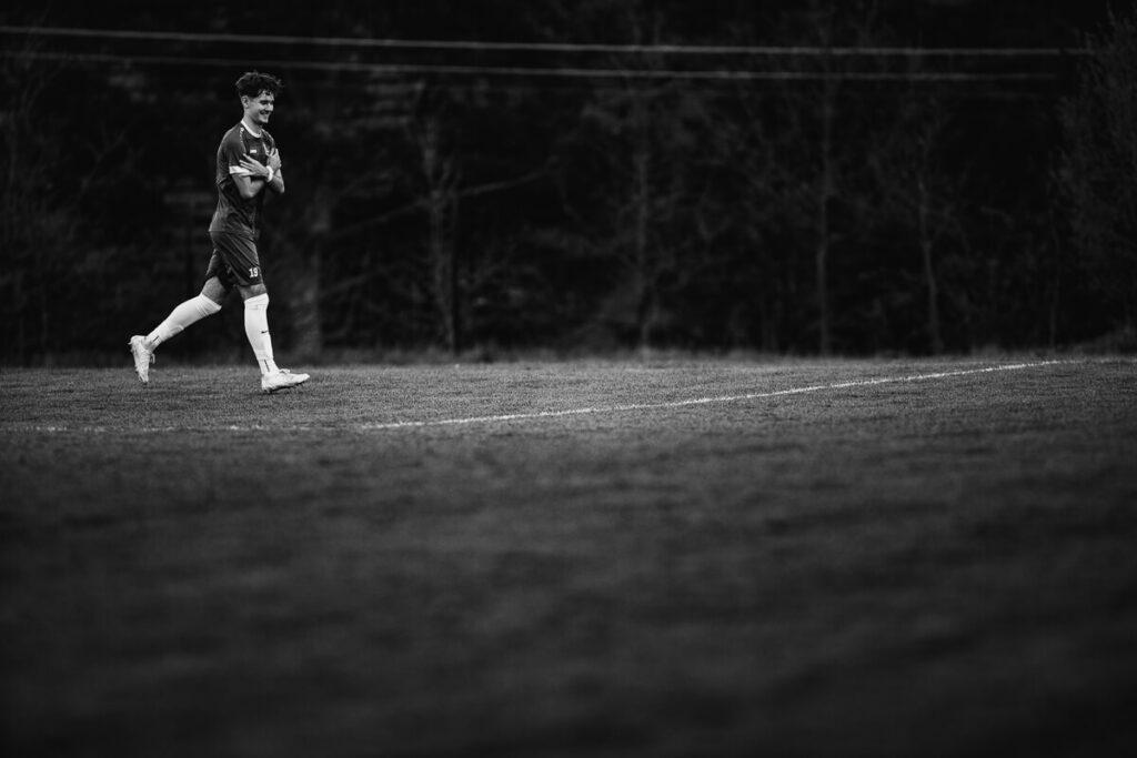 fk hyskov, cembrit beroun, fotbal, 8 liga, zápas, vesnicky fotbal, hyskov, beroun, sportovní fotografie, krenek