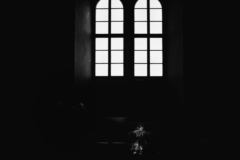svatební fotograf, praha, salvador, svatba v praze, krenek, chodov, malá svatba, svatba v kostele, církevní obřad,