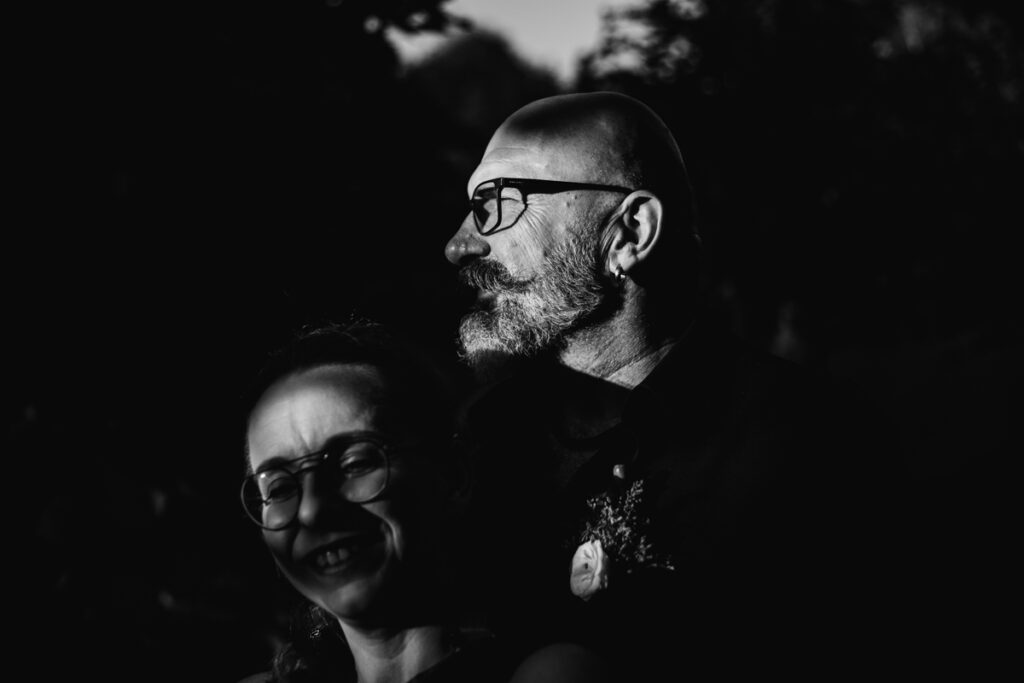 svatba, zámek lnáře, svatební fotograf, havloids, motorkáři, malá svatba, svatba v přírodě, netradiční svatba, křenek, jižní Čechy