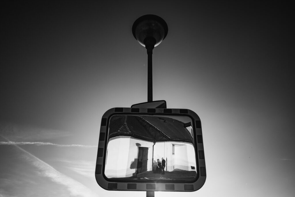 svatba, zámek lnáře, svatební fotograf, havloids, motorkáři, malá svatba, svatba v přírodě, netradiční svatba, křenek, jižní Čechy